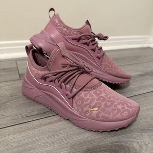 Puma Grape Team Pacer Future Allure Triple Sneaker- woman size 9